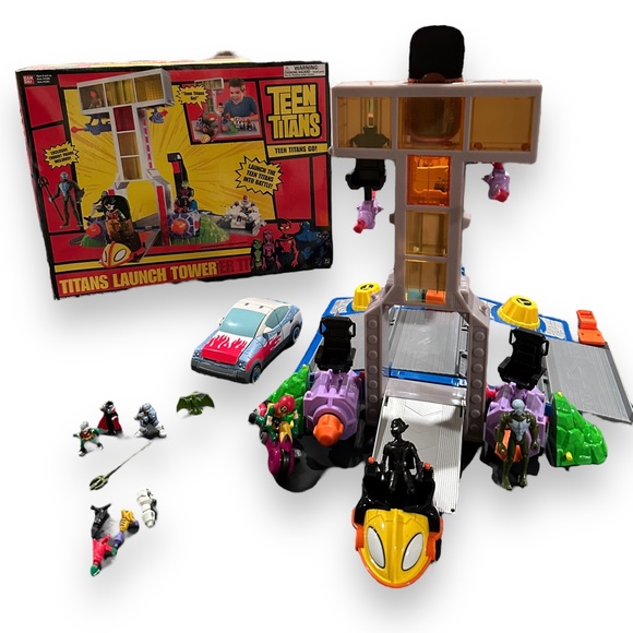 Teen Titans Launch Tower Bandai RARE Vintage 2004 + Extras  SEE LISTING! - Picture 4 of 16